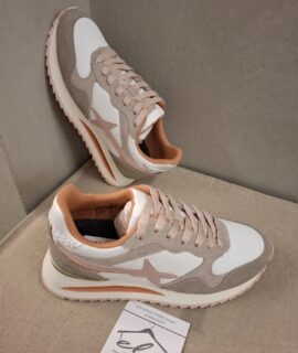 W – Wizz Yak Bco/rose